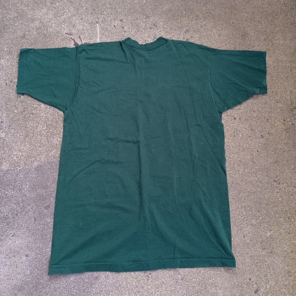 Vintage Christmas T-Shirt - Picture 4 of 4